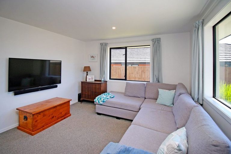 Photo of property in 11 Waikai Close, Ruakura, Hamilton, 3214