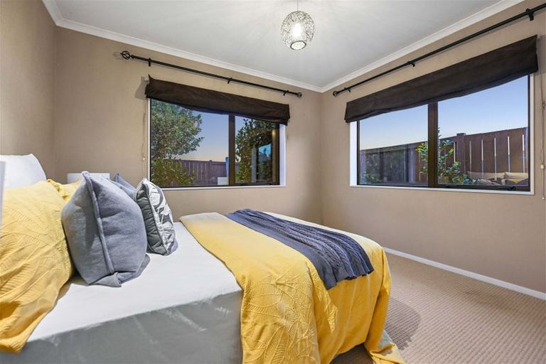 Photo of property in 14 Compton Grove, Huntington, Hamilton, 3210