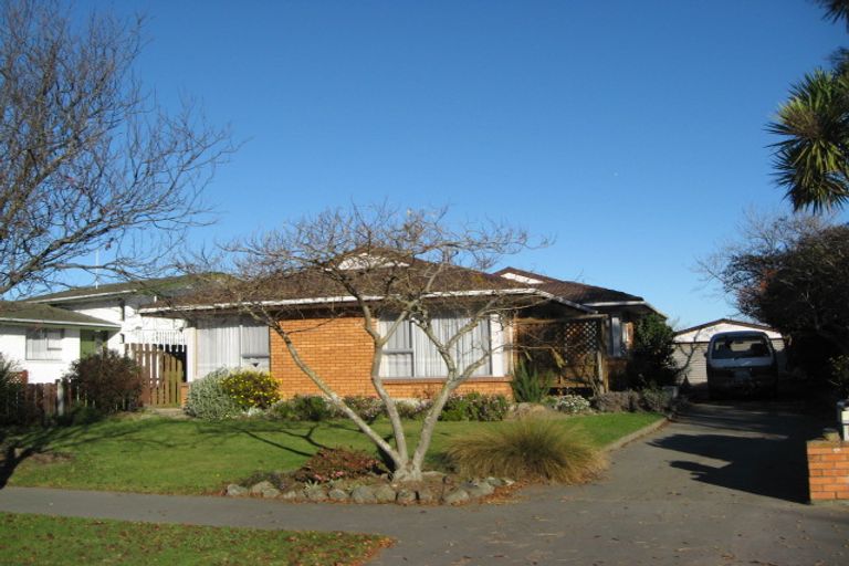 Photo of property in 37 Sarabande Avenue, Redwood, Christchurch, 8051
