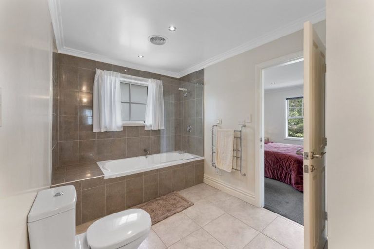 Photo of property in 361a Main Road North, Brown Owl, Upper Hutt, 5018