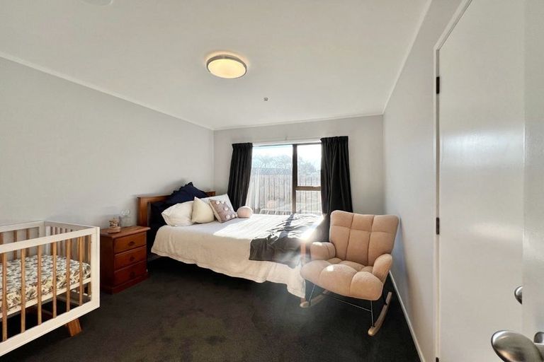 Photo of property in 9 Syntax Place, Conifer Grove, Takanini, 2112