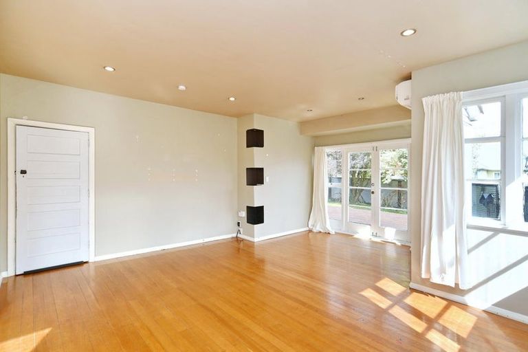 Photo of property in 2 Davis Place, Woolston, Christchurch, 8023