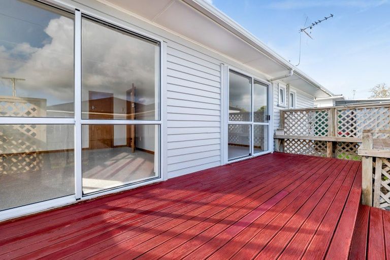 Photo of property in 5 Truby King Street, Merrilands, New Plymouth, 4312