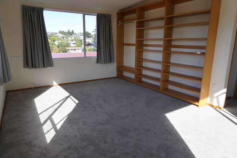 Photo of property in 17 Pioneer Crescent, Helensburgh, Dunedin, 9010