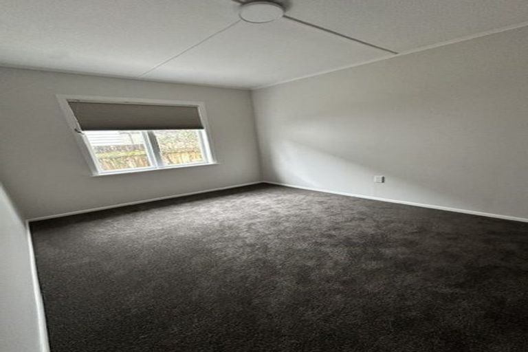 Photo of property in 4 Miles Crescent, Wainuiomata, Lower Hutt, 5014