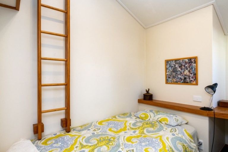 Photo of property in 27 Muritai Crescent, Havelock North, 4130