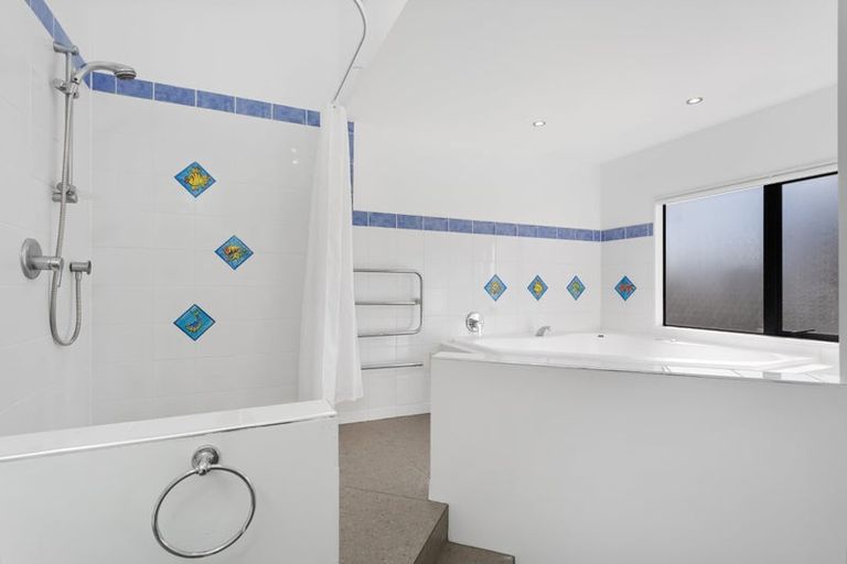 Photo of property in 26 Lamia Place, The Gardens, Auckland, 2105