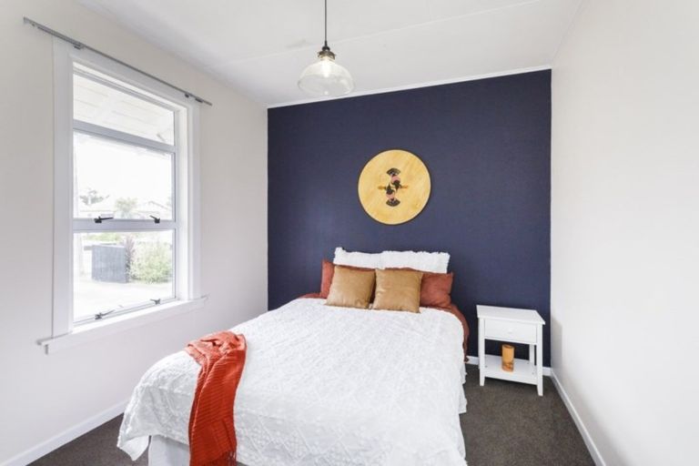 Photo of property in 19 Carlisle Street, Milson, Palmerston North, 4414