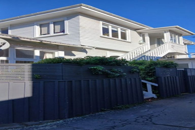 Photo of property in 2/12 Hewitts Road, Merivale, Christchurch, 8014