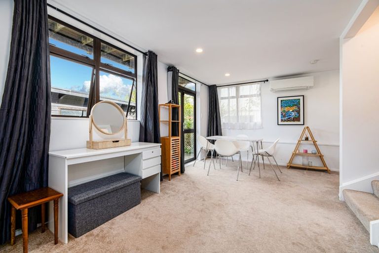 Photo of property in 5 Derwent Crescent, Titirangi, Auckland, 0604