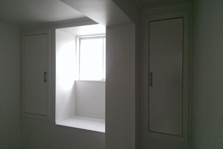 Photo of property in 1/10 Bishop Street, Green Bay, Auckland, 0604