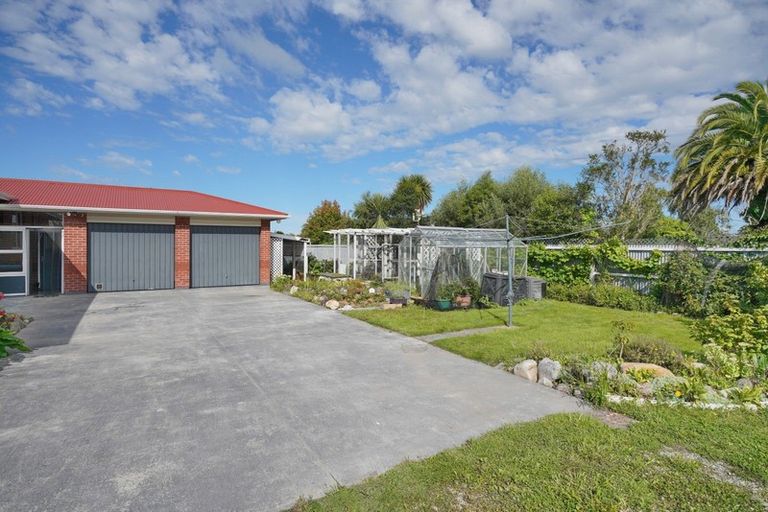 Photo of property in 35 Johns Road, Rangiora, 7400
