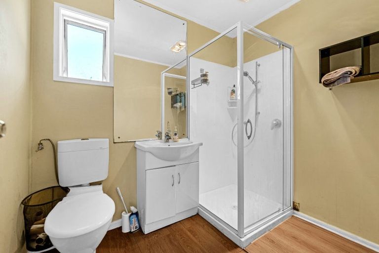 Photo of property in 2/29 Kindergarten Drive, Conifer Grove, Takanini, 2112