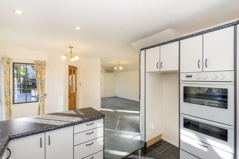 Photo of property in 2/350 Hardy Street, Nelson, 7010