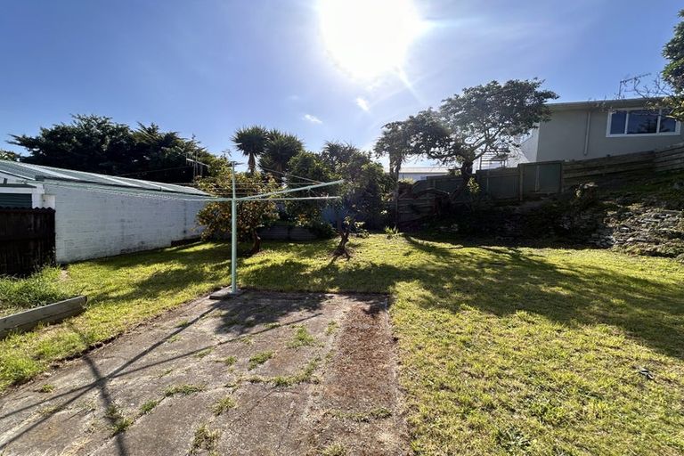 Photo of property in 2 Cambridge Street, Gonville, Whanganui, 4501