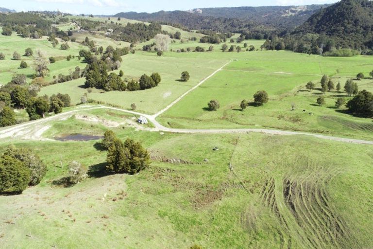 Photo of property in 562b Waimate Road North, Kerikeri, 0293