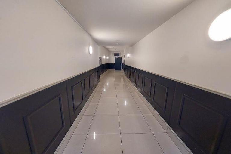 Photo of property in Courtenay Apartments, 507/120 Courtenay Place, Te Aro, Wellington, 6011