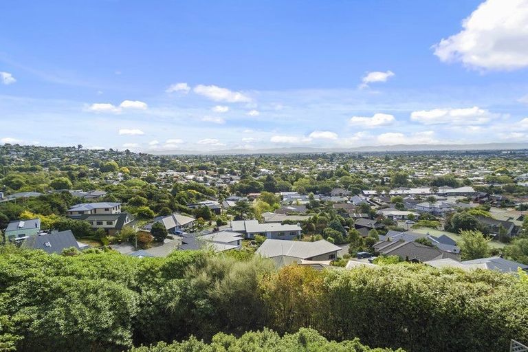 Photo of property in 26 Woodlau Rise, Huntsbury, Christchurch, 8022