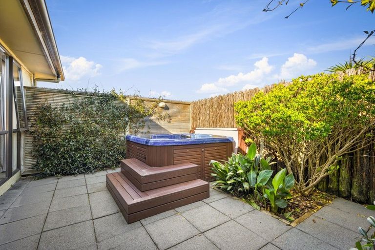 Photo of property in 9 Solan Drive, Waimauku, 0812