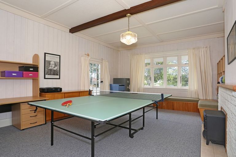 Photo of property in 427 Featherston Street, Palmerston North, 4414