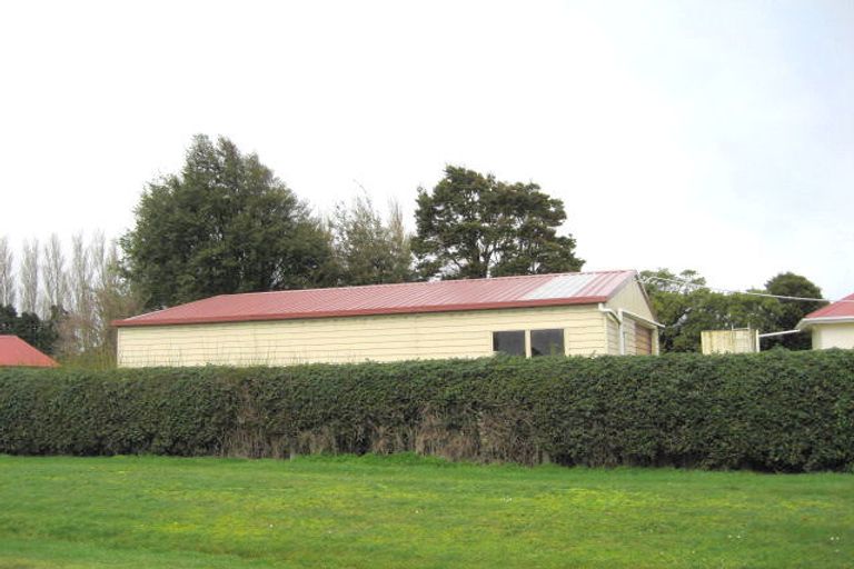 Photo of property in 153 Seaward Road, Edendale, 9825