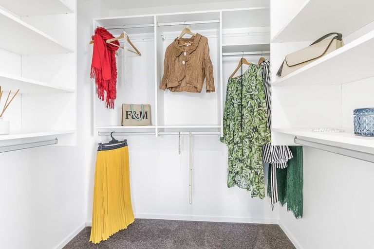 Photo of property in 67 Pretoria Road, Karaka Bays, Wellington, 6022