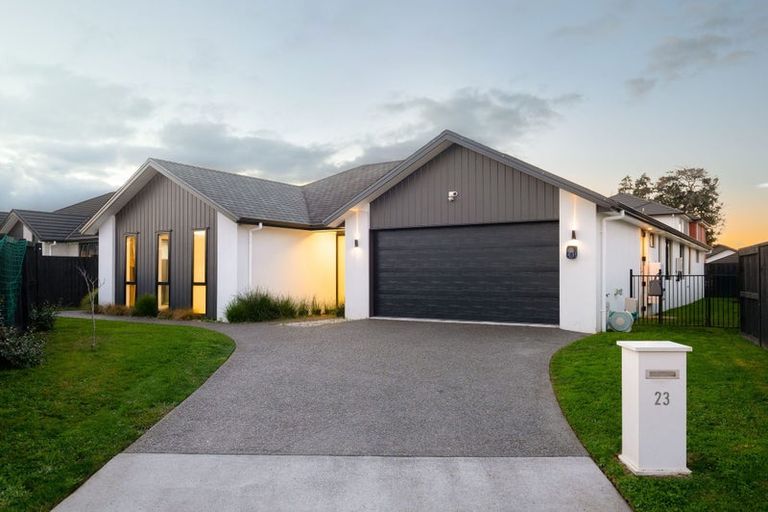 Photo of property in 23 Sydney Place, Flagstaff, Hamilton, 3210