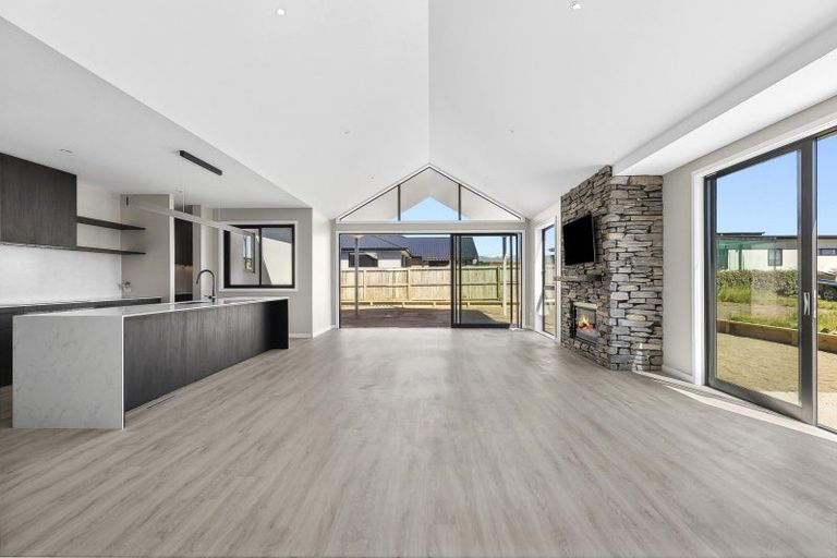 Photo of property in 11 Rua Street, Albert Town, Wanaka, 9305