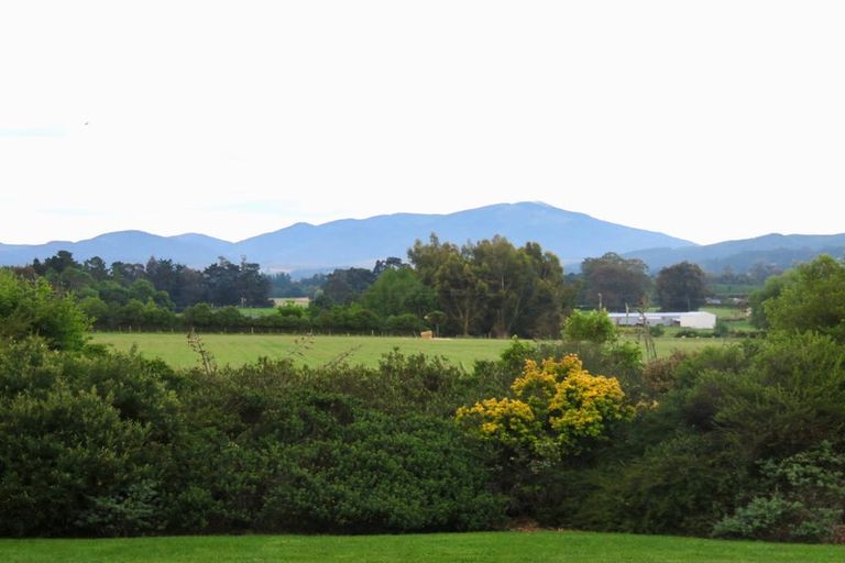 Photo of property in 178 Round Hill Road, Loburn, Rangiora, 7472