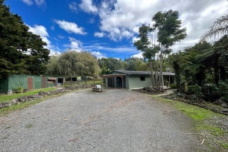 Photo of property in 397 Tauraroa Road, Maungakaramea, Whangarei, 0178