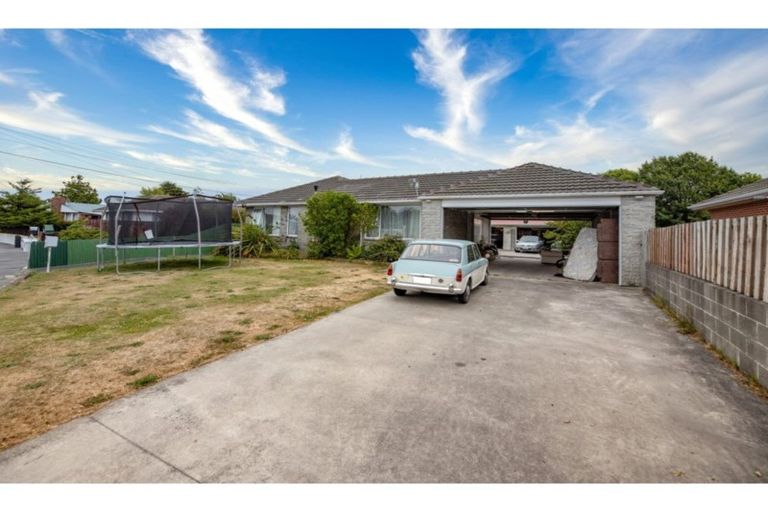 Photo of property in 23 Rowses Road, Aranui, Christchurch, 8061