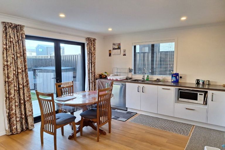 Photo of property in 6 Aston Crescent, Wallaceville, Upper Hutt, 5018