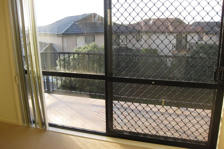 Photo of property in 37 Nautilus Drive, Gulf Harbour, Whangaparaoa, 0930