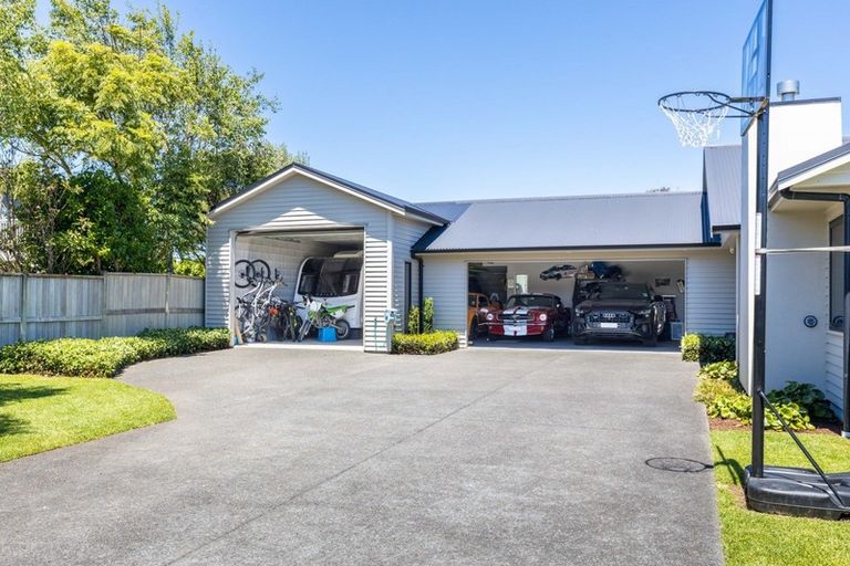 Photo of property in 104a Queens Road, Glen Avon, New Plymouth, 4312