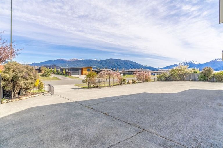 Photo of property in 18 Acheron Way, Te Anau, 9600