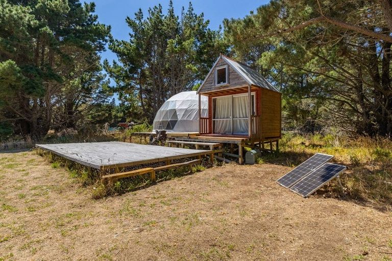 Photo of property in 97 Tangimoana Beach Road, Tangimoana, 4473