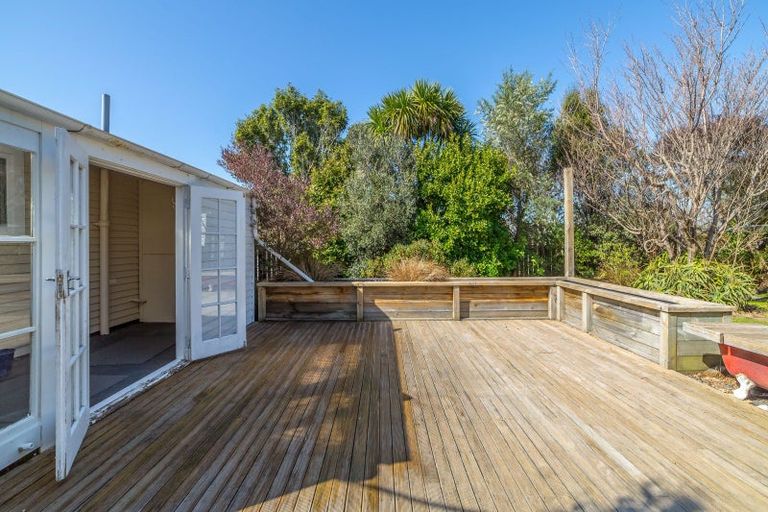 Photo of property in 44 Woodward Street East, Featherston, 5710