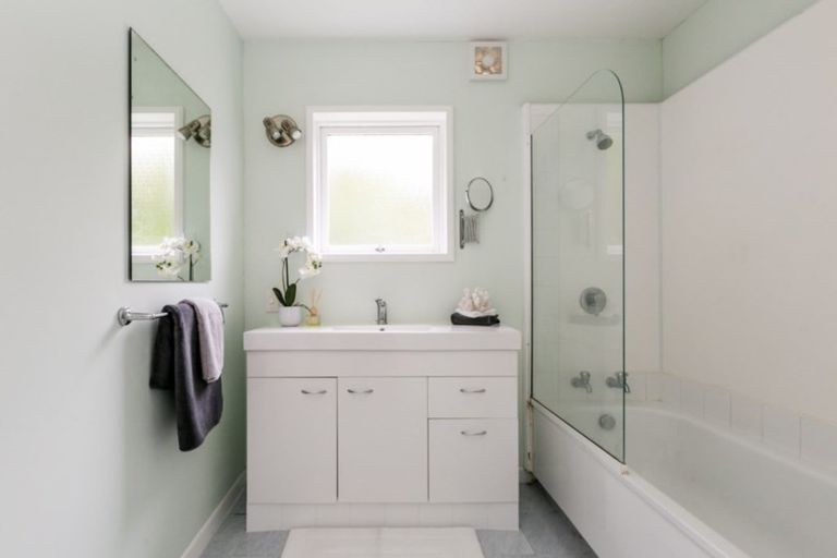 Photo of property in 11 Shortland Place, Havelock North, 4130