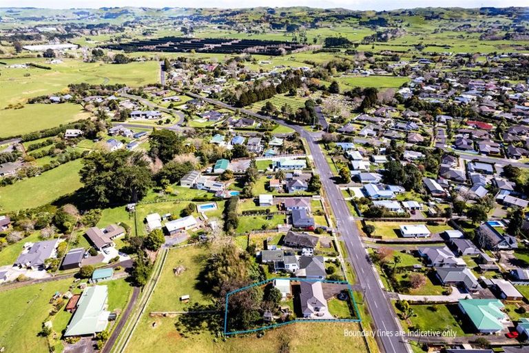 Photo of property in 21 Colombo Road, Waiuku, 2123
