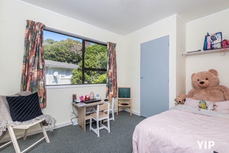 Photo of property in 29 Balliol Drive, Tawa, Wellington, 5028