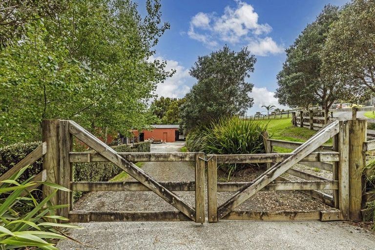 Photo of property in 215 Oyster Point Road, Kaukapakapa, Warkworth, 0984