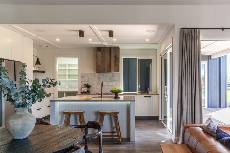 Photo of property in 5 Seachange Drive, Leamington, Cambridge, 3432