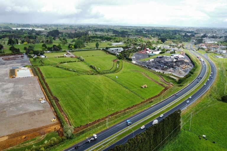 Photo of property in 1159 Great South Road, Runciman, Drury, 2578