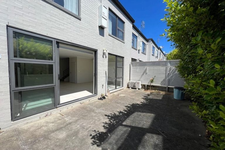 Photo of property in 16 Riviera Drive, Flat Bush, Auckland, 2019