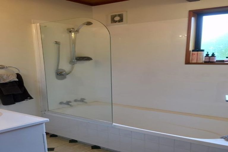 Photo of property in 136a Major Hornbrook Road, Mount Pleasant, Christchurch, 8081