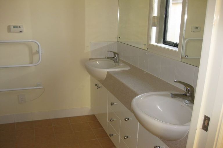 Photo of property in 37 Nautilus Drive, Gulf Harbour, Whangaparaoa, 0930