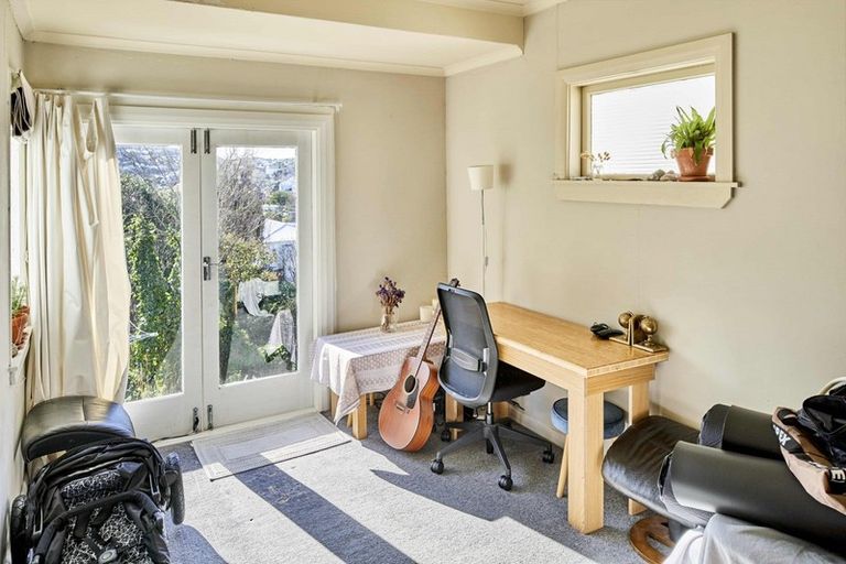 Photo of property in 36 Henry Street, Kilbirnie, Wellington, 6022