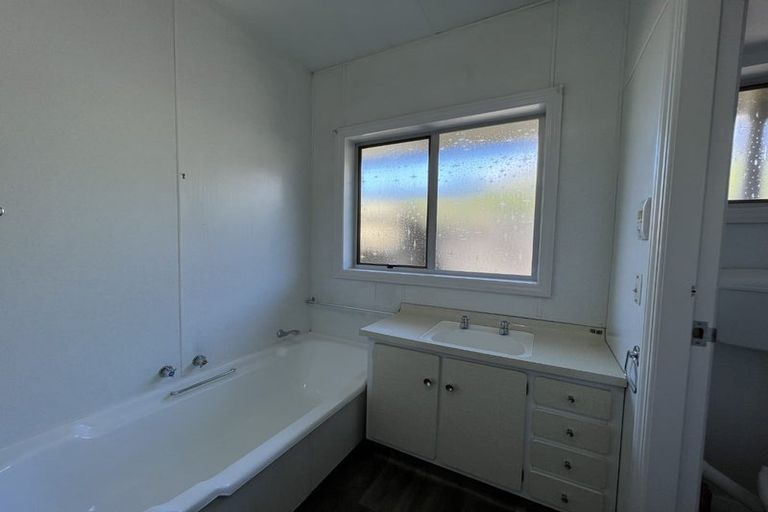 Photo of property in 1/39 Searells Road, Strowan, Christchurch, 8052