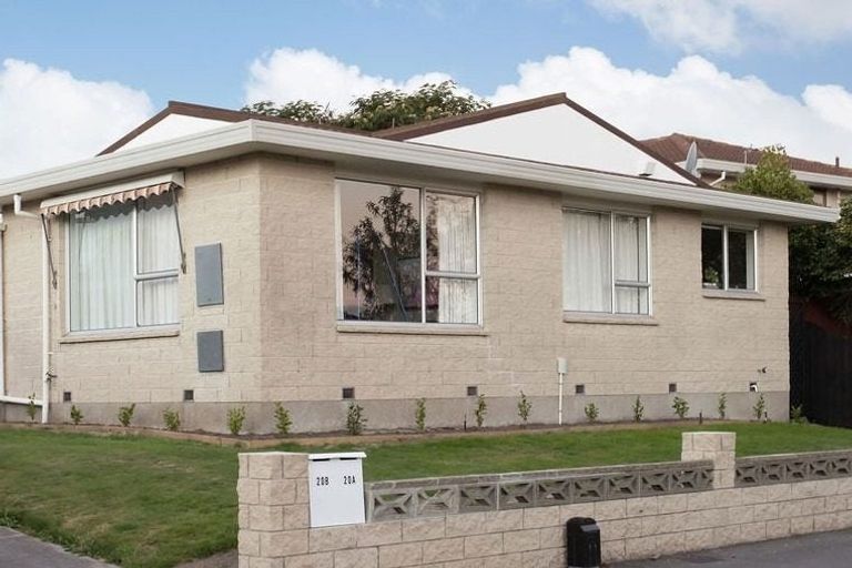 Photo of property in 20 Chipping Lane, Redwood, Christchurch, 8051