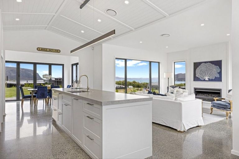 Photo of property in 47 Seven Oaks Drive, Kinloch, Taupo, 3377